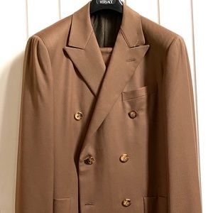 Gianni Versace 40R Double-Breasted Suit. Dark tan.